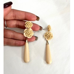 PENDIENTES DUO FLOR BEIGE