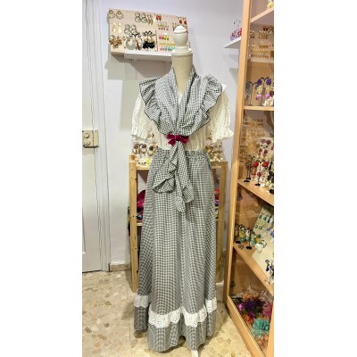 CONJUNTO CORIA FALDA Y PICO...