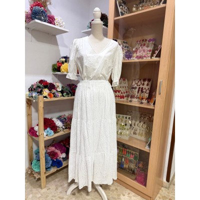 FALDA PERFORADA BLANCA